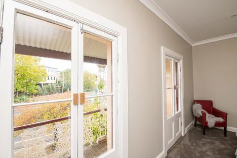 Heritage Bowen Terrace ?3 Bed 2 Bath Walk To CBD - Stayed 0