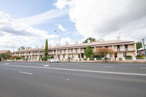Heritage Bowen Terrace ?3 Bed 2 Bath Walk To CBD - Stayed 4