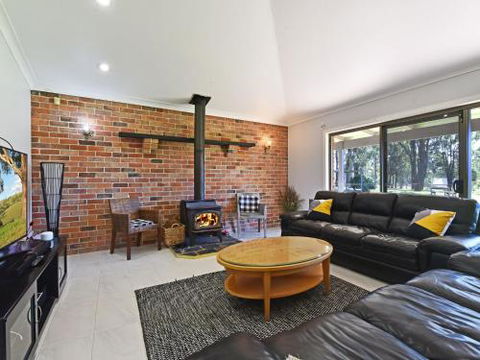 Just Listed Blaxlands Homestead The Very Best Location In The Valley Walk To Everything - Stayed 0