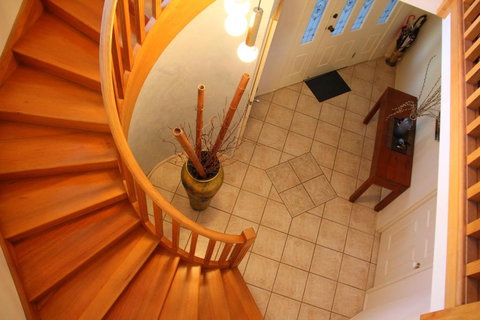 Cloud 9 Cliff Top Eagle Heights - Stayed 1