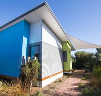 Coorong Cabins - Pelican Cabin - Stays Accommodation