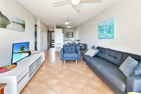 Warroo - Stays Accommodation 3