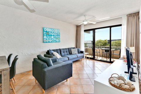 Warroo - Stays Accommodation 4