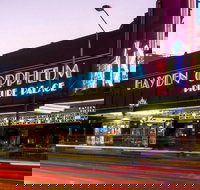 Modern Two Bedroom Apartment with Views HARIS - Stayed