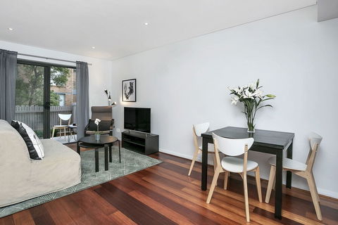 Contemporary Garden Apartment SINC1 - Stayed 6