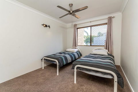 Great Location Close To Waterfront Shops Restaurants & Cafes. - Stayed 4
