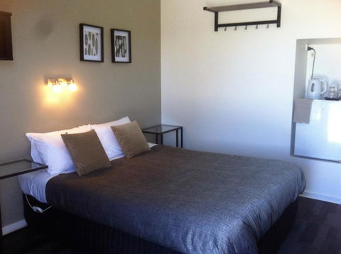 Greenleigh Cooma Motel - Stayed 6