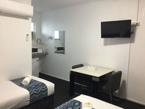 Newcastle Motel - Stayed 6