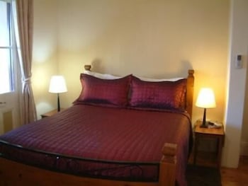 Royal Apartments - Stays Accommodation 2
