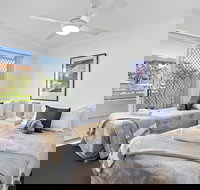 Kirra Palms Holiday Apartments - Stays Accommodation