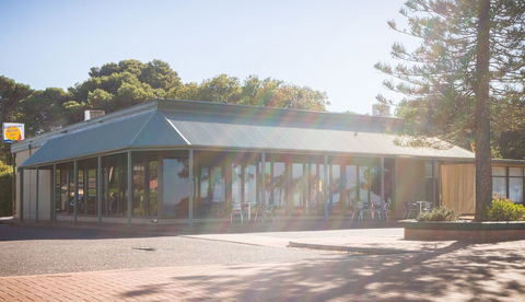 Foreshore Motor Inn - Stayed 3