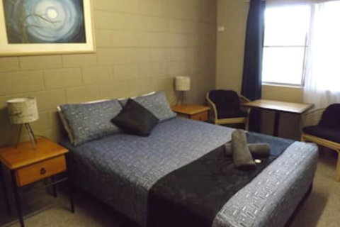 Sunbird Motel - Stayed 7