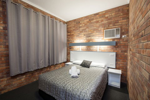 Allan Cunningham Motel - Stayed 5