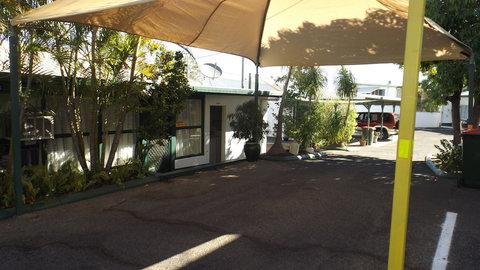 Central Point Motel - Stays Accommodation 3