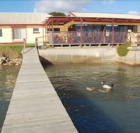 Meningie's Waterfront Motel - Stays Accommodation