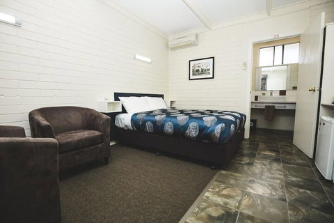 Central Highlands Motor Inn - Stayed 4