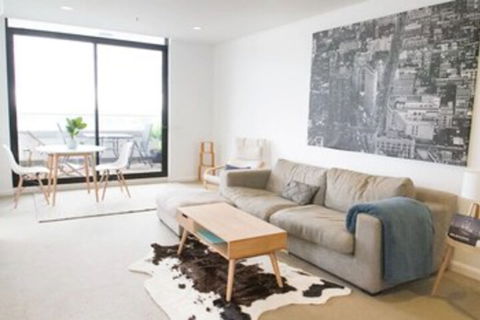 Modern 2 Bedroom Apartment In Melbournes Northcote - Stayed 1