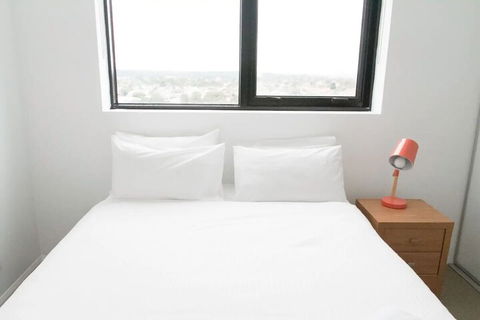 Modern 2 Bedroom Apartment In Melbournes Northcote - Stayed 4