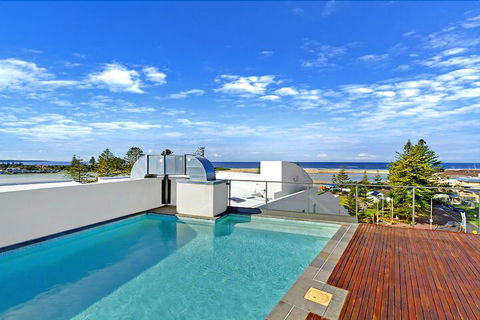 Coast Luxury Apartments 3 - Stayed 1