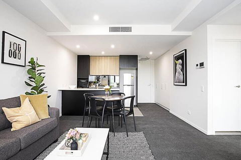 CANBERRA CHIC-Hosted By L'Abode - Stayed 6