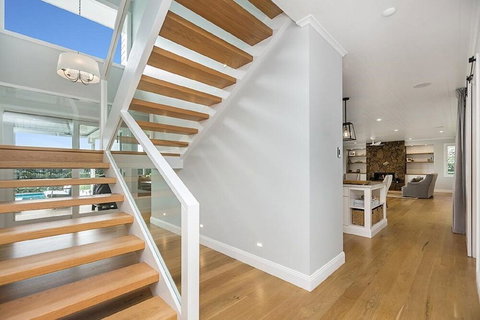 Your Luxury Escape - Trig Point - Stays Accommodation 3