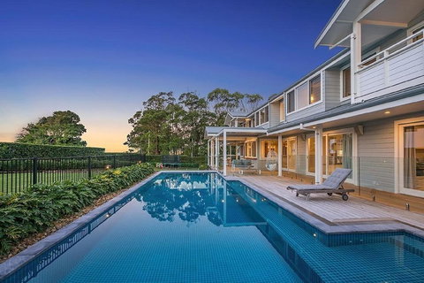 Your Luxury Escape - Trig Point - Stays Accommodation 2