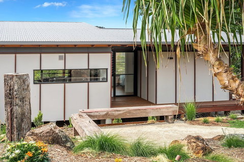 Your Luxury Escape - Carinya Cottages 5 - Stays Accommodation 2