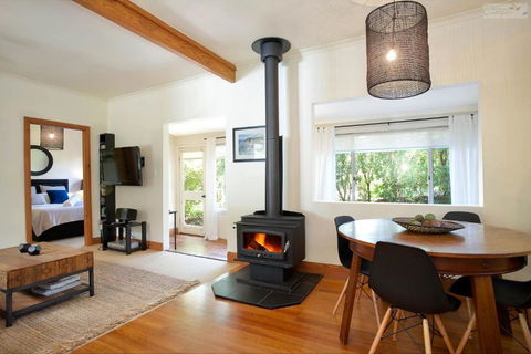 Stonewall Cottage For Two With Fireplace - Stayed 3