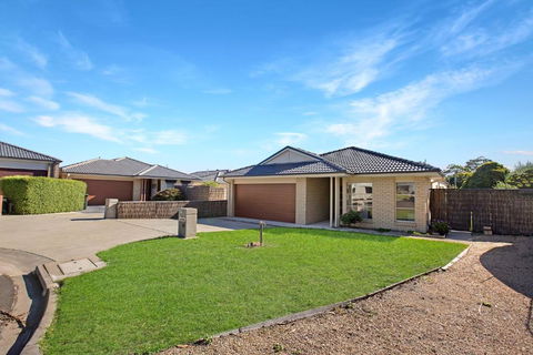 Toonalook Retreat Pet Friendly & Close To Town - Stayed 4