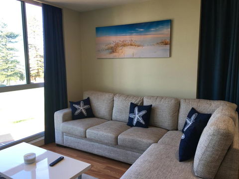 Beachside Luxury 2 Bedroom Getaway - Stayed 1