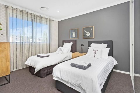 Luxury Brand New Home - Stayed 6