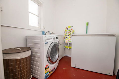 Lords Cottage Charming CBD Home Pet Friendly - Stayed 2