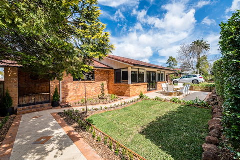 Hedge House- Luxury Space Style Location - Stayed 1