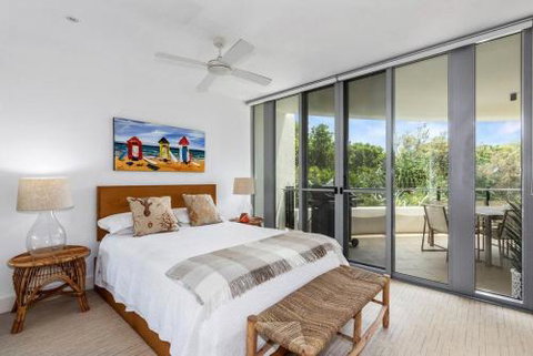 COTTON BEACH 94 MID FLOOR PENTHOUSE - Stays Accommodation 6