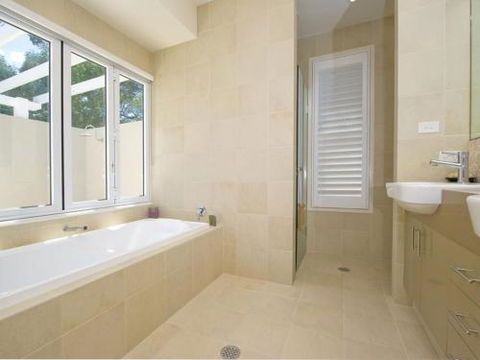 Echo Beach House 16 Reflections Dr Luxurious House With Magnificent Pool & Ducted Air - Stayed 6