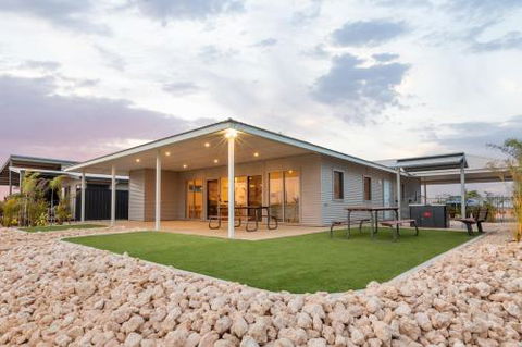 4 Corella Court Brand New Magnificent Marina Home With Wi Fi - Stayed 0