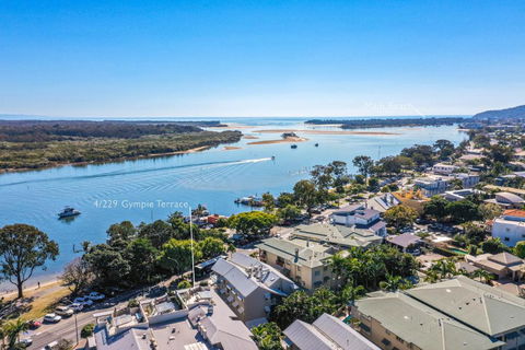 Panoramic River & Ocean Views Noosaville - Stayed 4