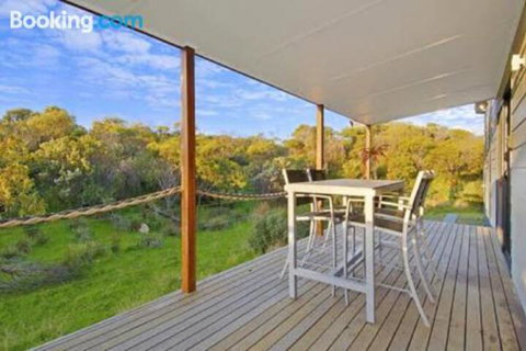 A One One Two At Island Beach - Stays Accommodation 4