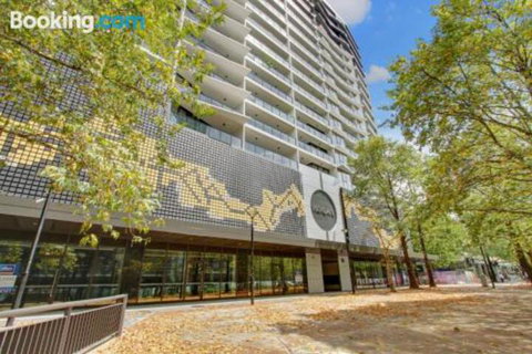 Cozy Homely Apartment CBR Central - Stays Accommodation 4