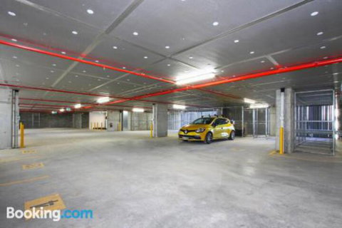 Cozy Homely Apartment CBR Central - Stays Accommodation 0