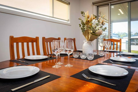 Kulang Lodge - Stays Accommodation 2