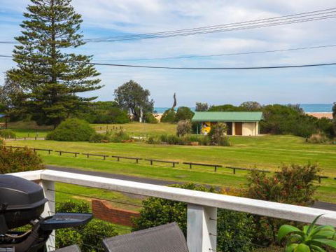 Arklow I Pet Friendly With Ocean Views - Stayed 3