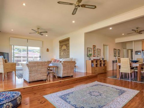 FRESHWATER Gerroa 4pm Check Out Sundays - Stays Accommodation 4