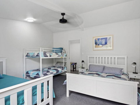 Silvers Anchor 2 Bennett Street - Stayed 3