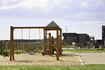 Stylish 3 Bedroom Condo - Stayed 2