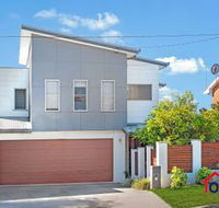 SUNNY DAZE BONNY HILLS - Stayed