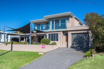 DOLPHIN VIEWS - Stayed 3