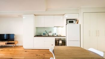 The Apartment Service NEWT1 - Stayed 6