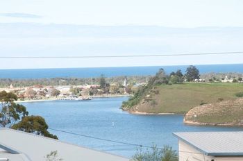 Holiday Makers - Stayed 6