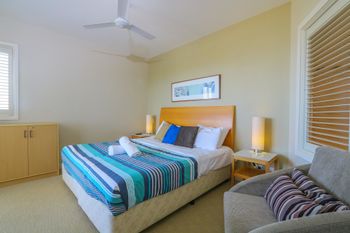 Resort Apartment On Salt Beach 6318 - Stayed 3